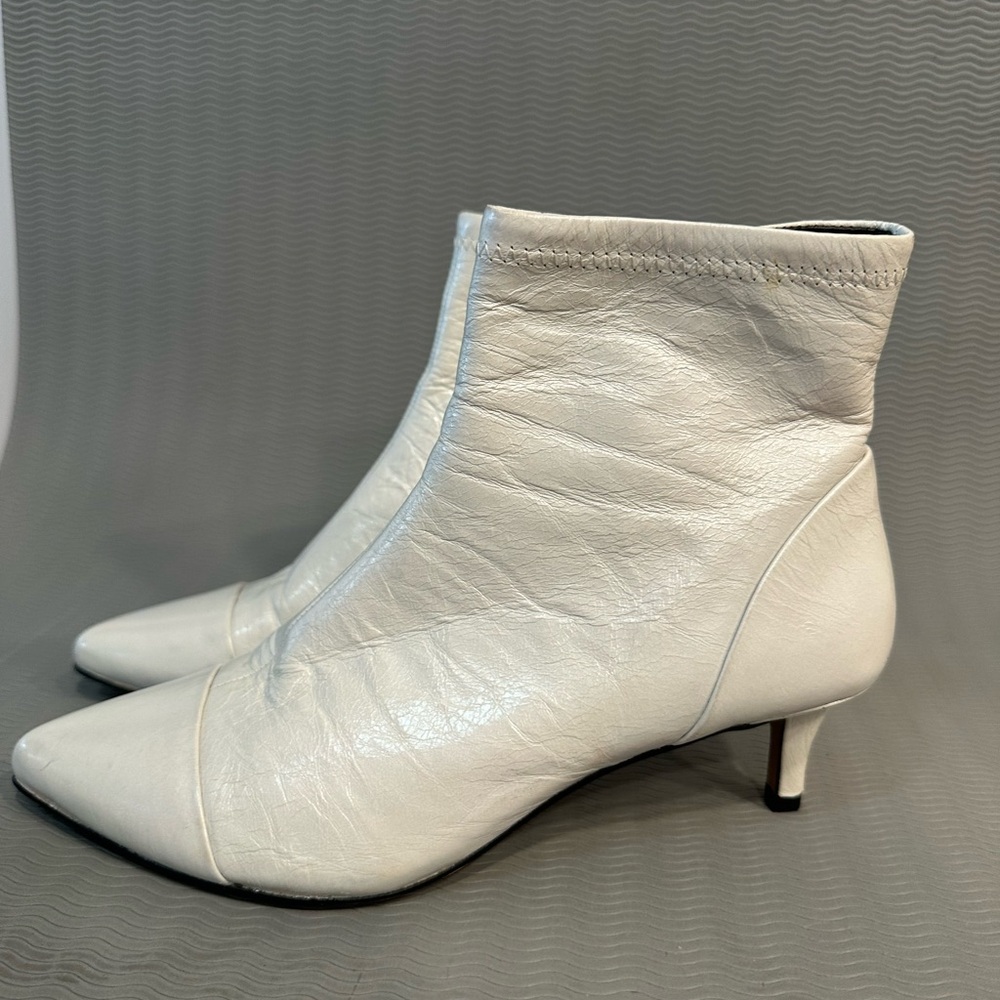 REBECCA MINKOFF Elegant White Ankle Boots